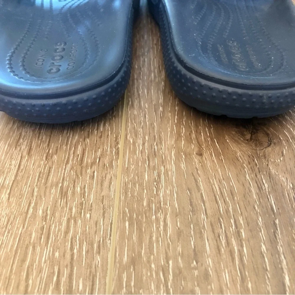 CROCS Classic II Slide Sandals Navy Blue men’s 3/women’s 5 with crocs charm
